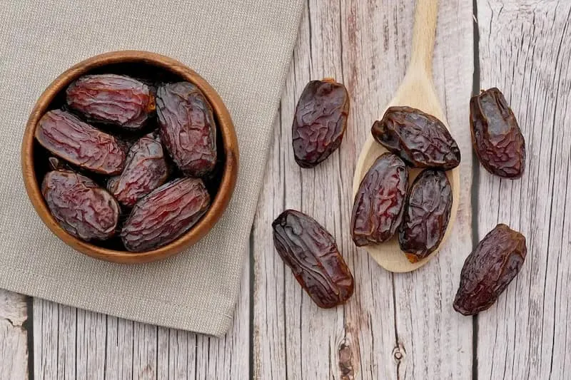 قیمت خرید خرما پیارم درجه یک + تست کیفیت