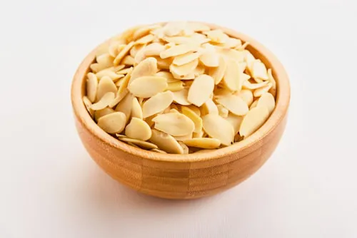 قیمت خرید پرک بادام درختی + راهنمای استفاده