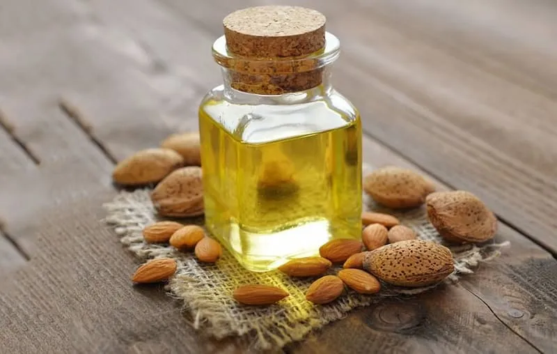 قیمت خرید روغن بادام تلخ + عکس