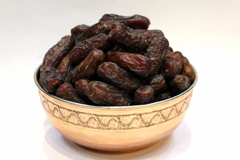 قیمت خرید خرما پیارم درجه یک + تست کیفیت
