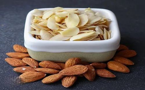 قیمت خرید پرک بادام درختی + راهنمای استفاده